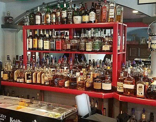 Babe's Lounge
